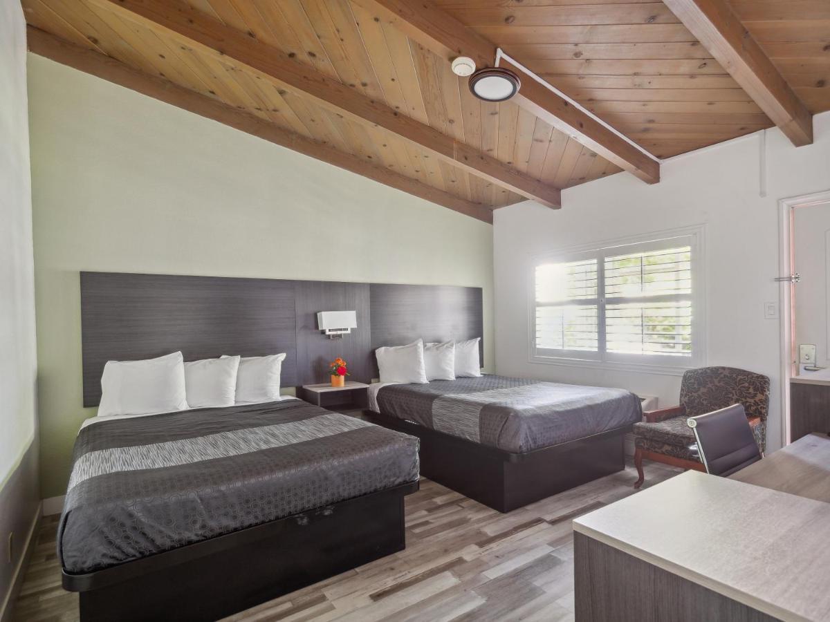 Discovery Inn Monterey Bay Сисайд Экстерьер фото