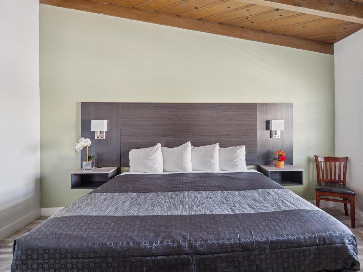 Discovery Inn Monterey Bay Сисайд Экстерьер фото