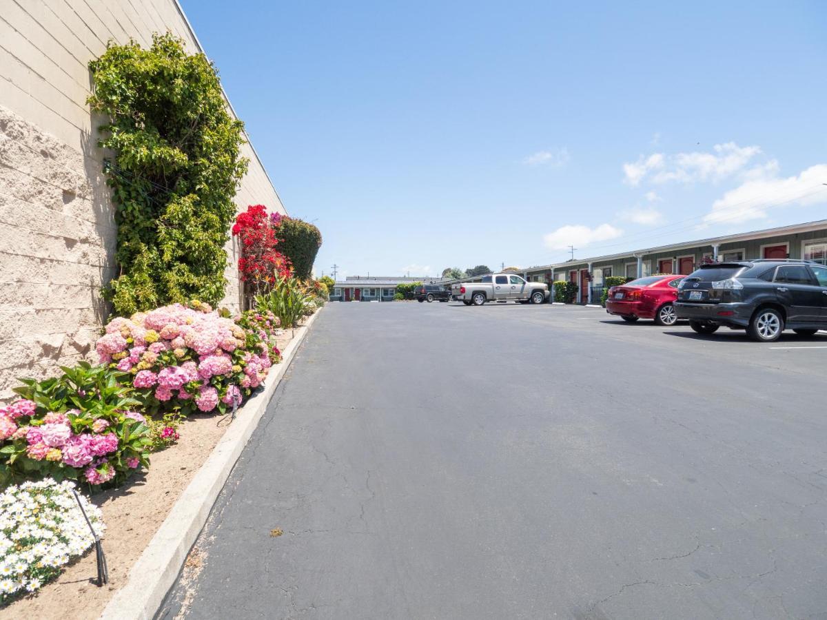 Discovery Inn Monterey Bay Сисайд Экстерьер фото